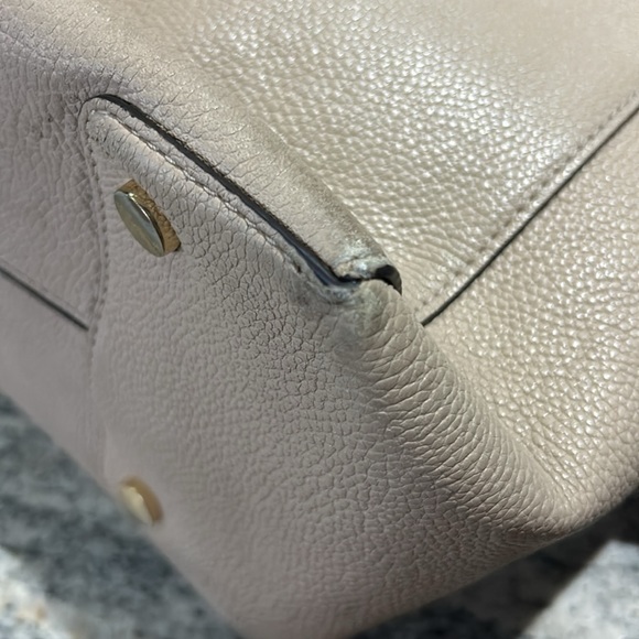 Authentic! Michael Kors tote w long strap included - Picture 10 of 11